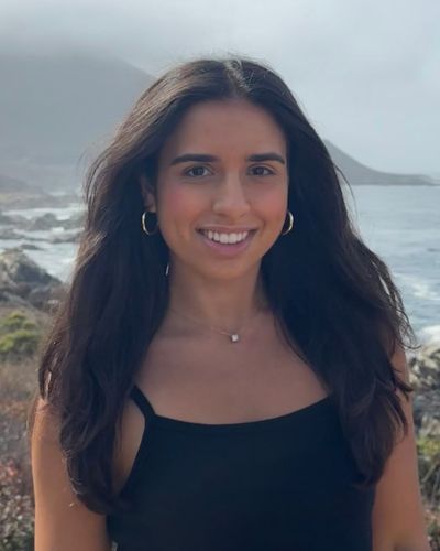 Ariana smiling