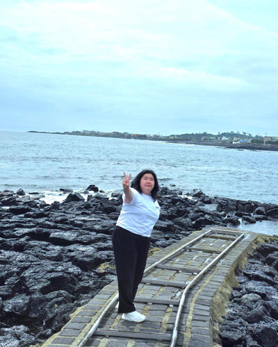 Misol near the ocean